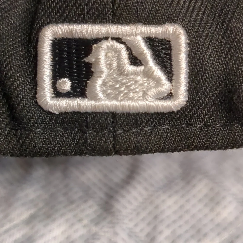 New Era Black Cap with White Embroidered Logo - Picture 12 of 16